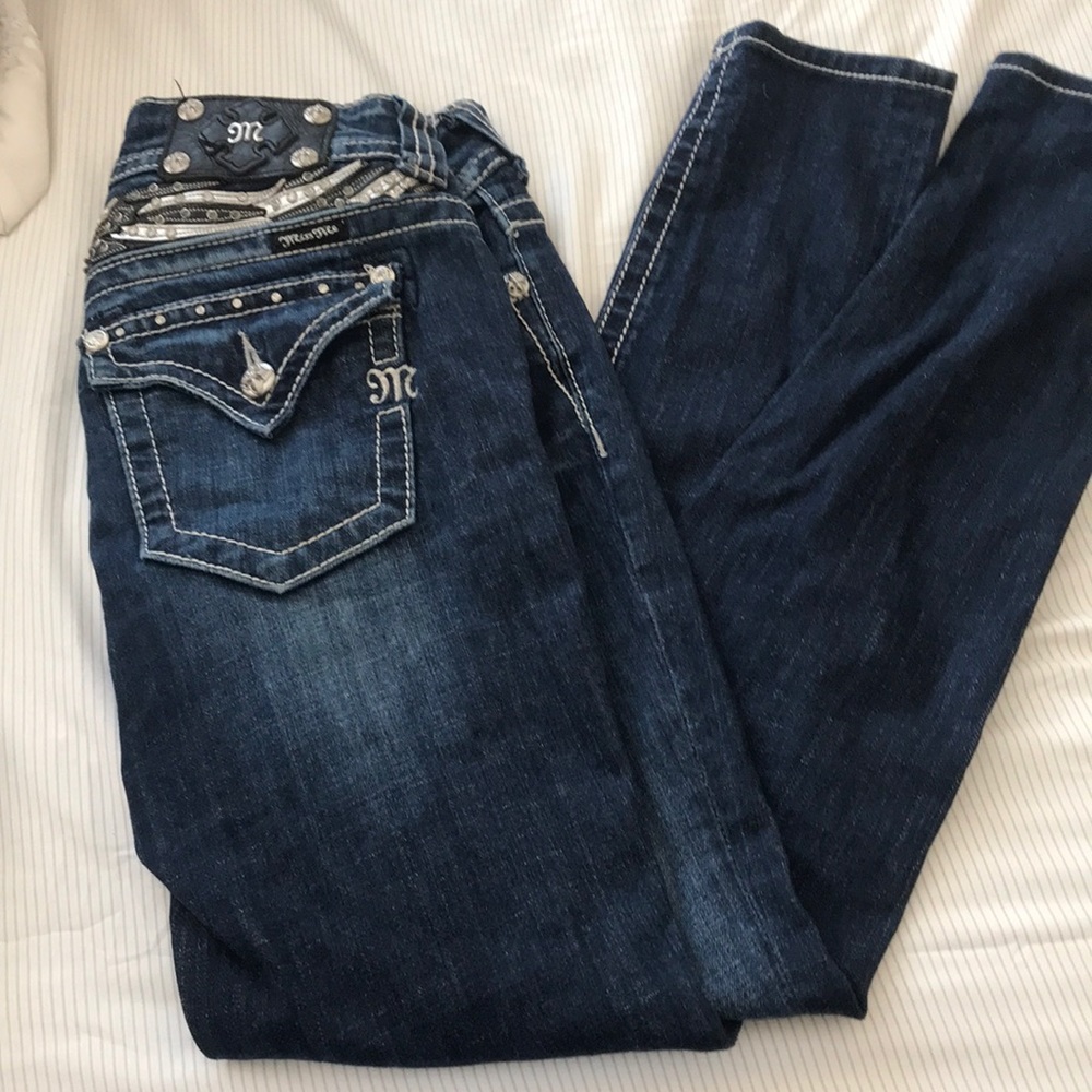 Size 28 Miss Me skinny jeans.